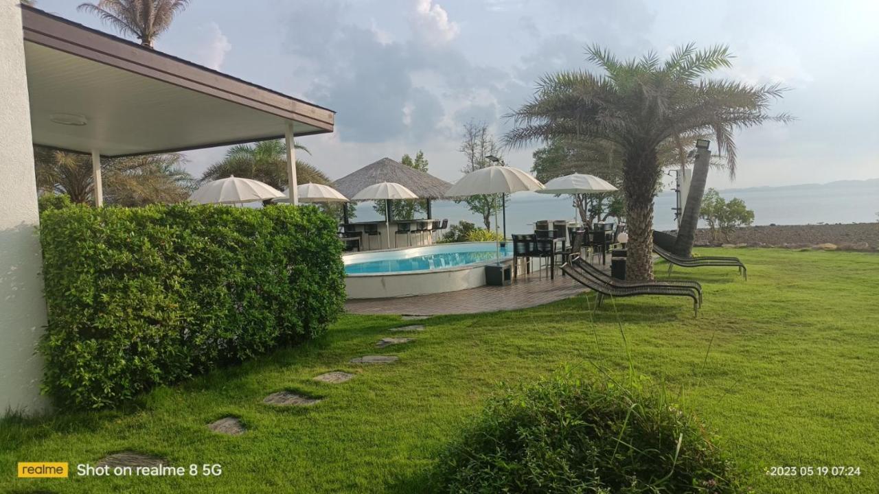 Ganze Villa Beachfront-Pool-Villa-Apartment Ко-Чанг Екстер'єр фото