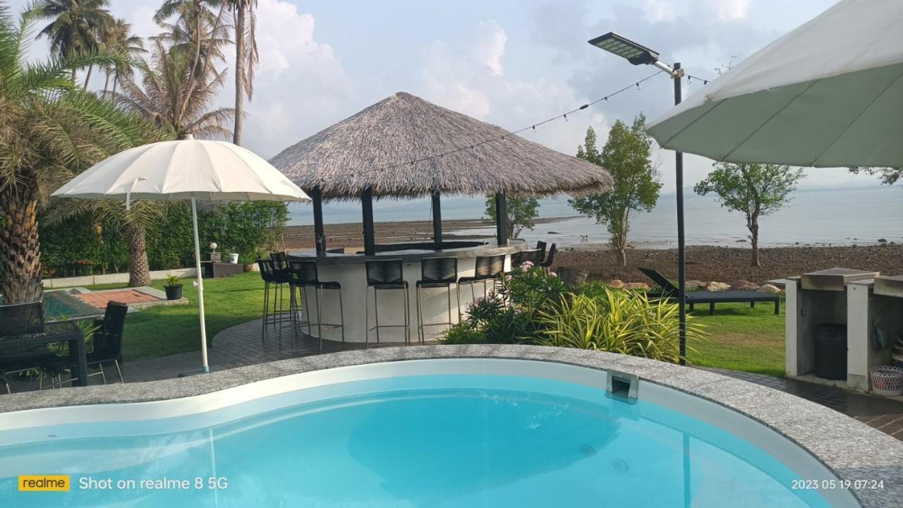 Ganze Villa Beachfront-Pool-Villa-Apartment Ко-Чанг Екстер'єр фото