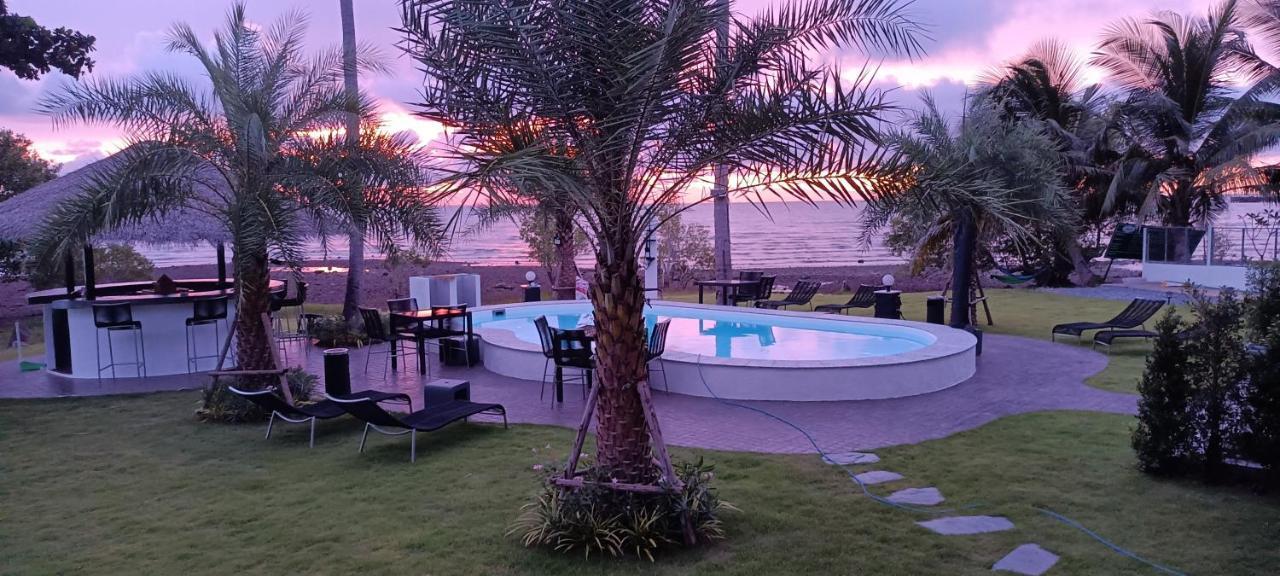 Ganze Villa Beachfront-Pool-Villa-Apartment Ко-Чанг Екстер'єр фото