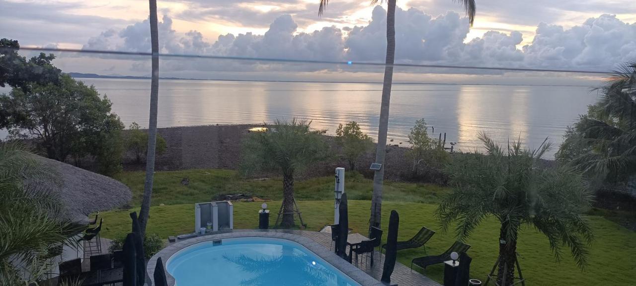 Ganze Villa Beachfront-Pool-Villa-Apartment Ко-Чанг Екстер'єр фото